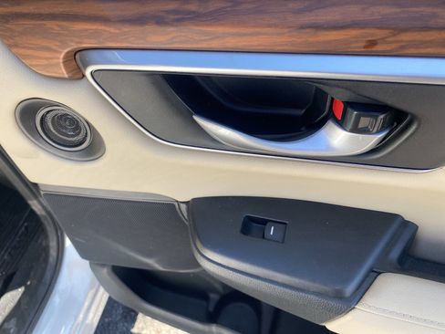 Used 2022 Honda CR-V Touring image 24