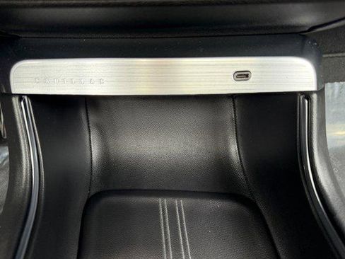 Used 2024 Cadillac Lyriq Luxury AWD/4WD image 31