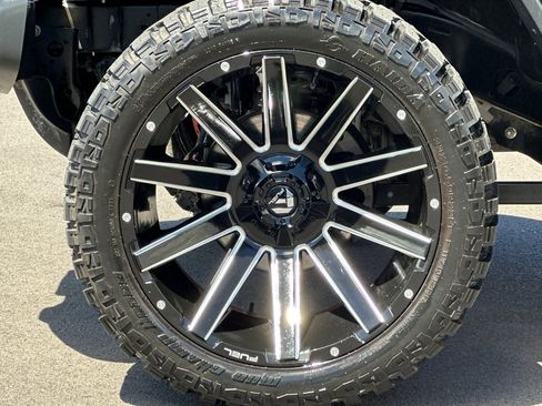 Used 2021 Jeep Wrangler Unlimited Rubicon w/ Uconnect 4C Nav & Sound Group AWD/4WD image 35