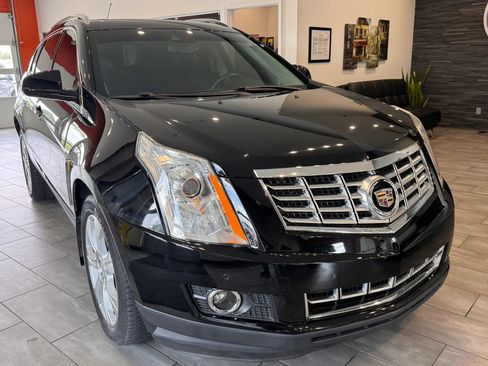 Used 2016 Cadillac SRX Premium FWD image 1