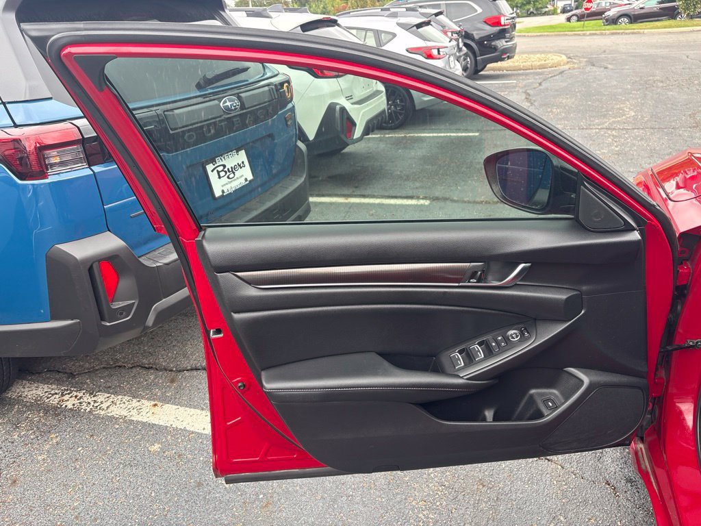 Used 2021 Honda Accord Sport image 15
