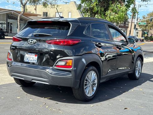 Used 2021 Hyundai Kona SEL w/ Cargo Package image 7