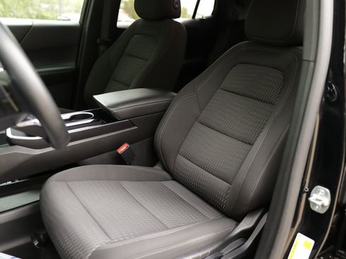 Used 2025 Chevrolet Equinox LT FWD image 23