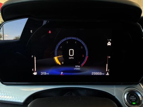 Used 2025 Chevrolet Trax LT FWD image 40