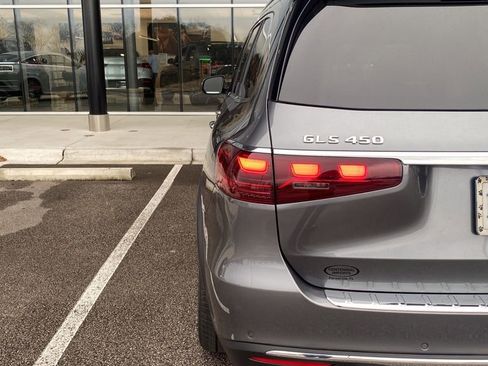 Certified 2024 Mercedes-Benz GLS 450 4MATIC image 10