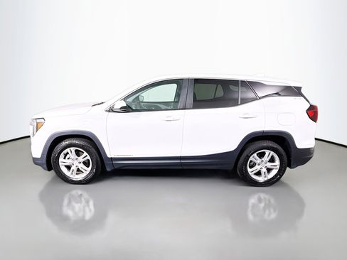 Used 2022 GMC Terrain SLE image 6