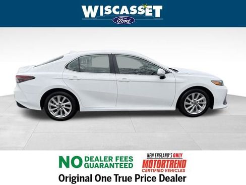 Used 2023 Toyota Camry LE image 6