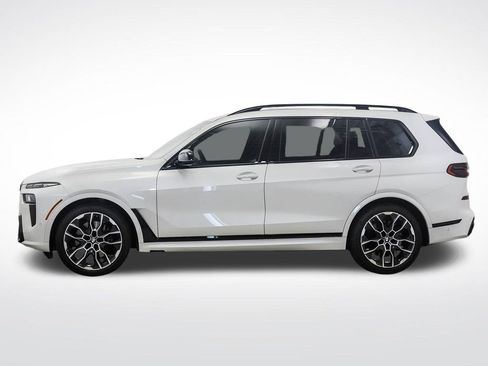 Used 2026 BMW X7 M60i AWD/4WD image 2