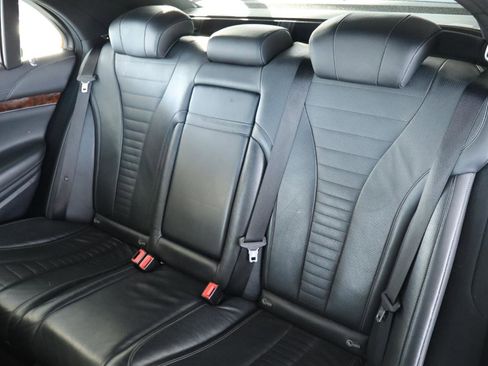 Used 2015 Mercedes-Benz S 550 4MATIC Sedan image 33