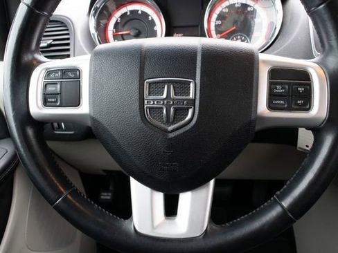Used 2017 Dodge Grand Caravan SE w/ Power Window Group FWD image 27