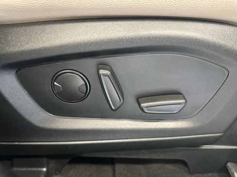 Certified 2023 Ford Explorer Limited w/ Equipment Group 301A image 26