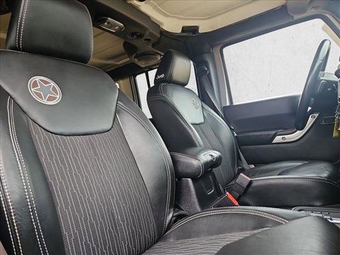 Used 2014 Jeep Wrangler Freedom Edition image 18