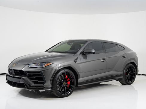 Used 2021 Lamborghini Urus AWD/4WD image 7