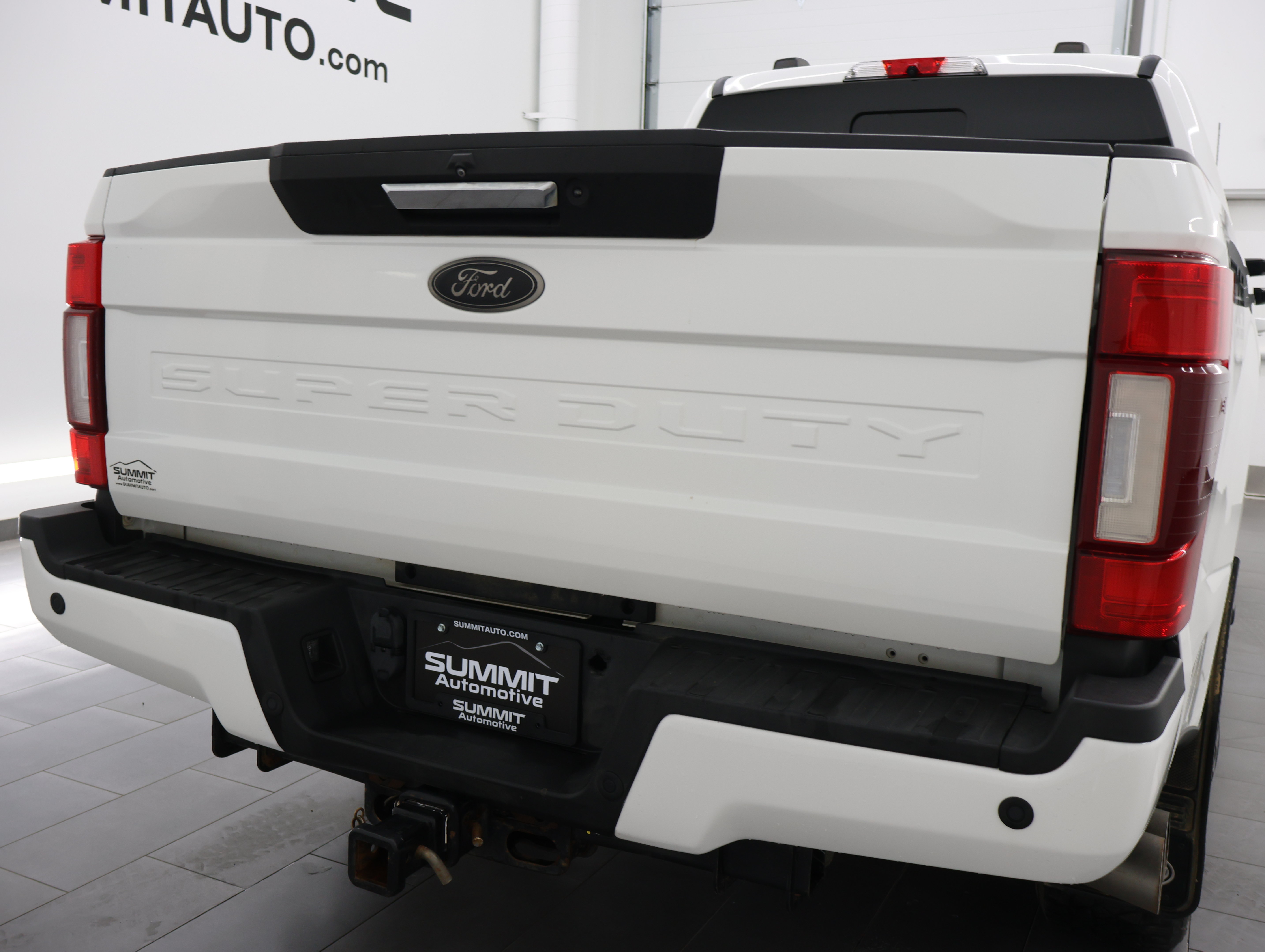 Used 2022 Ford F350 Lariat w/ Black Appearance Package AWD/4WD image 24