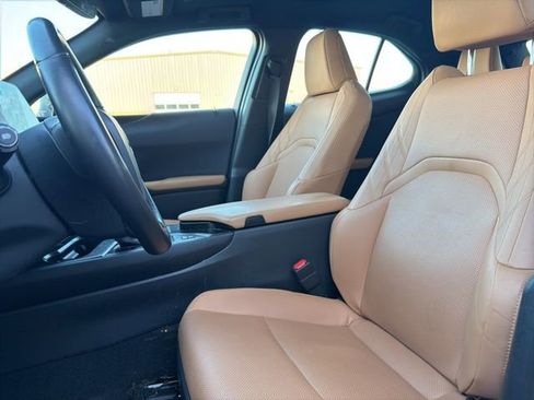 Used 2023 Lexus UX 250h AWD w/ Premium Package image 14