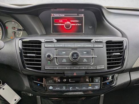 Used 2017 Honda Accord Sport image 14