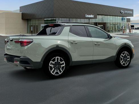 Certified 2025 Hyundai Santa Cruz Limited AWD/4WD image 8