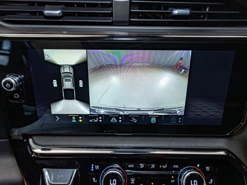 Used 2022 GMC Sierra 1500 AT4 w/ AT4 Premium Package image 23