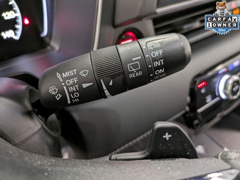 Used 2025 Honda Pilot Touring image 19