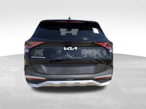 Certified 2024 Kia Sportage LX FWD image 5