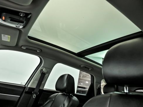 Used 2022 Kia Sorento S w/ Panoramic Sunroof Package image 13