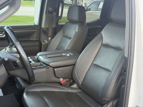 Used 2025 GMC Sierra 1500 SLT RWD image 18