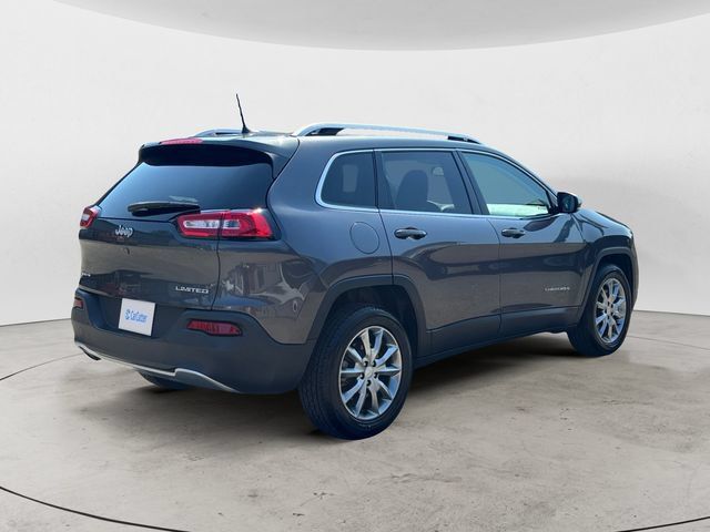 Used 2018 Jeep Cherokee Limited AWD/4WD image 5