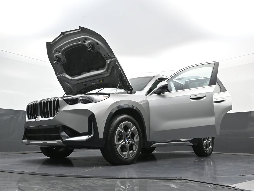 Used 2024 BMW X1 xDrive28i w/ Convenience Package AWD/4WD image 40