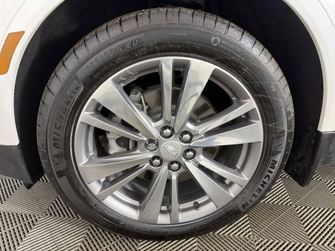 Used 2022 Cadillac XT5 Premium Luxury w/ Technology Package image 13