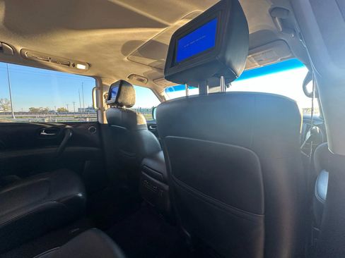 Used 2015 INFINITI QX80 Luxe w/ 22" Wheel Package image 19