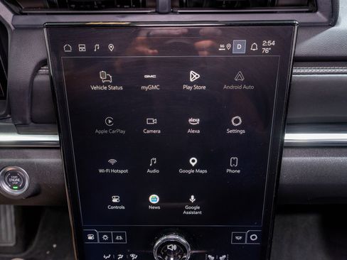 Used 2025 GMC Terrain Elevation AWD/4WD image 17