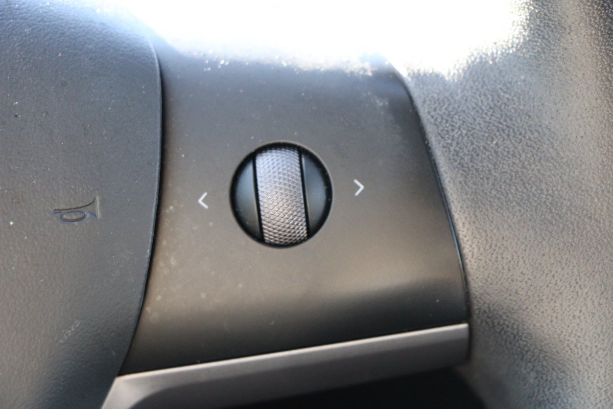 Used 2023 Tesla Model 3 Standard Range RWD image 17