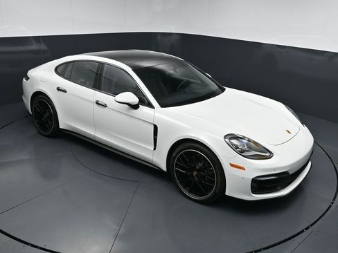 Certified 2023 Porsche Panamera 4 Platinum Edition AWD/4WD image 20