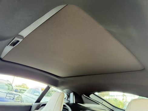 Used 2018 Jaguar F-TYPE Coupe image 16