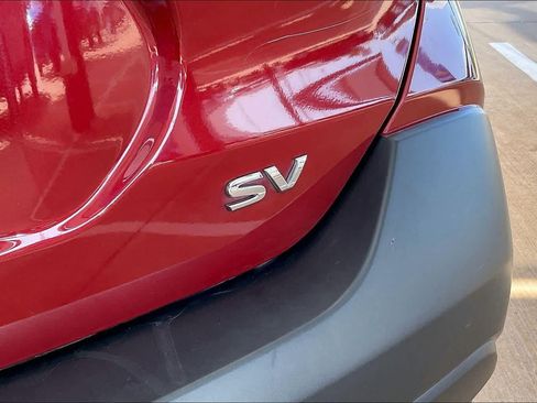 Used 2019 Nissan Kicks SV FWD image 11