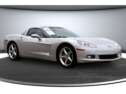 Used 2007 Chevrolet Corvette Coupe RWD image 13