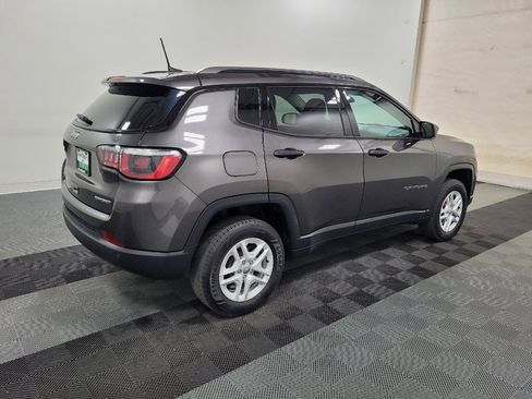 Used 2018 Jeep Compass Sport w/ Tech Group AWD/4WD image 10