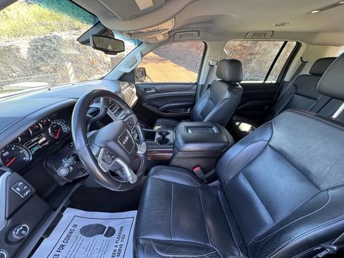 Used 2017 GMC Yukon XL SLT image 14