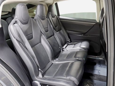 Used 2016 Tesla Model X Performance image 31