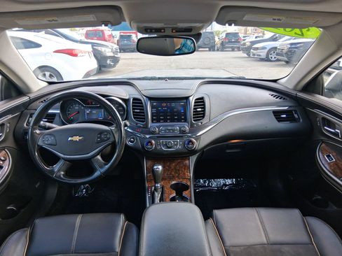 Used 2014 Chevrolet Impala LT FWD image 15