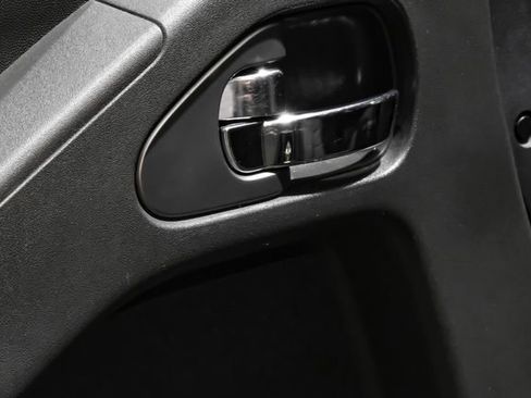 Used 2019 Nissan Frontier S image 38