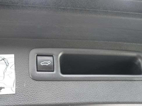 Used 2024 Toyota Highlander Platinum AWD/4WD image 18