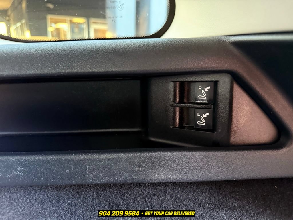 Used 2023 Land Rover Discovery Sport S AWD/4WD image 35