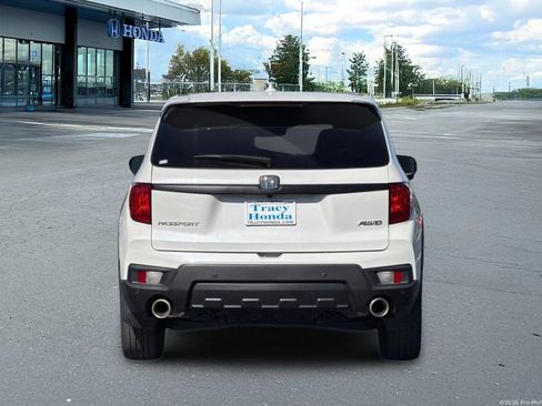 Certified 2023 Honda Passport EX-L image 8
