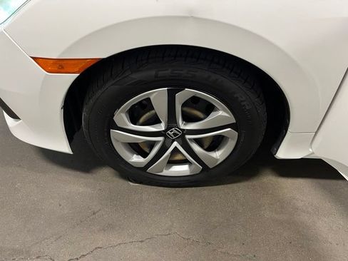 Used 2018 Honda Civic LX image 29
