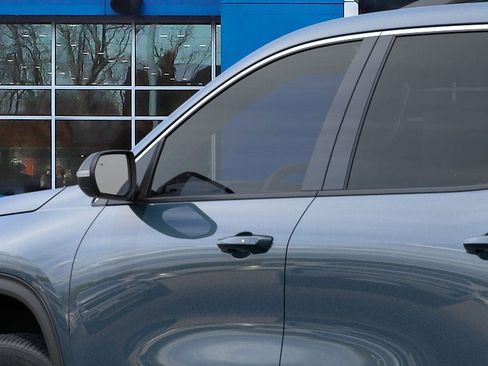 New 2026 Chevrolet Traverse LT w/ Driver Confidence Package image 36