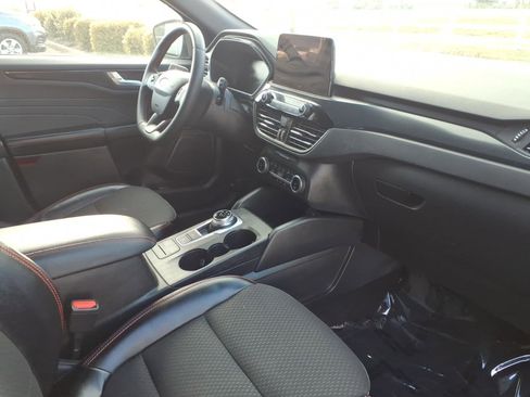 Used 2024 Ford Escape ST-Line image 24