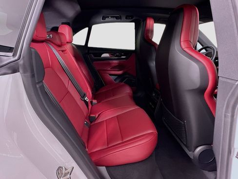 New 2026 Porsche Macan Electric image 29