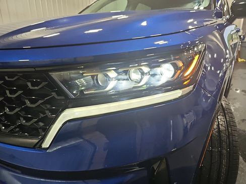 Certified 2023 Kia Sorento SX AWD/4WD image 33