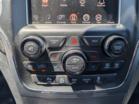 Used 2017 Jeep Grand Cherokee Altitude AWD/4WD image 21